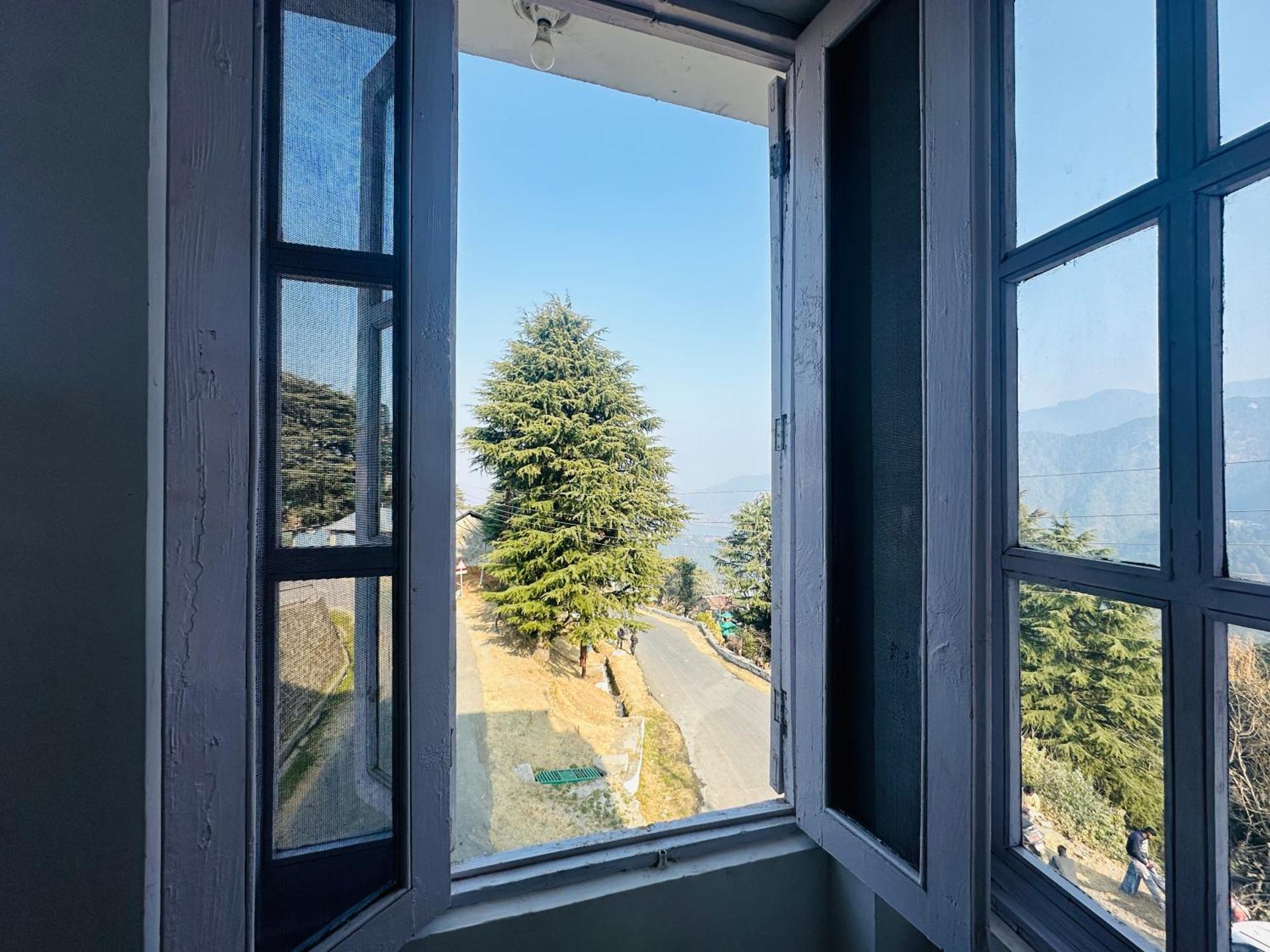Hotel Mini Switzerland In Dalhousie Exterior foto